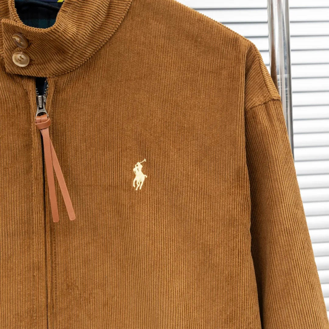 P470 top version (difference in currency) You can scan the QR code to enter the official website Style: Ralph Lauren POLO Ralph Lauren original molded small label embroidered corduroy old money style jacket Color: Picture color Size: S-XL Fabric: Corduroy Accessories: Full set of customized accessories No gender distinction, the same style for men and women